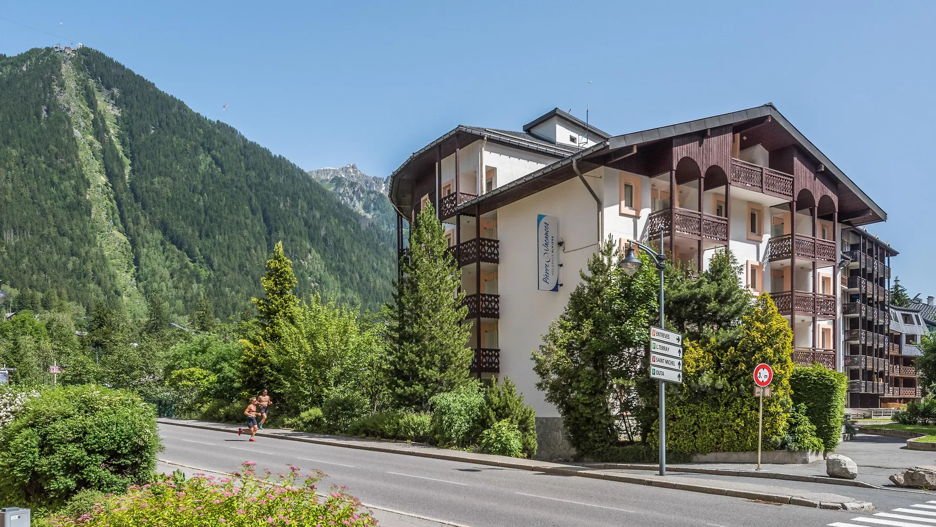 Residence Pierre & Vacances La Riviere Chamonix France