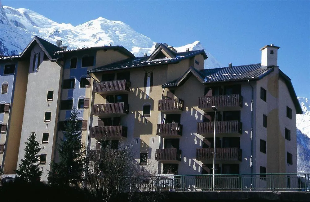 Residence Pierre & Vacances La Riviere Chamonix 3*,  France
