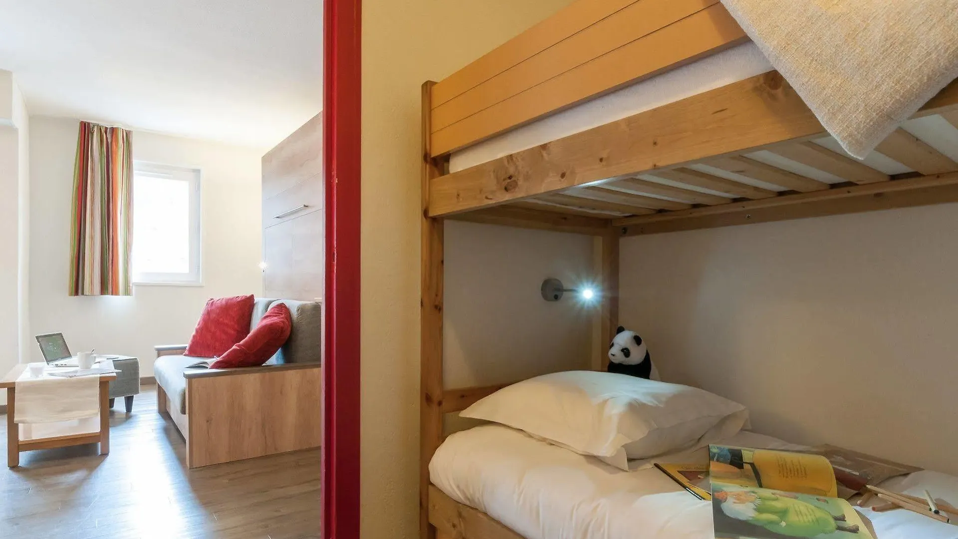 Residence Pierre & Vacances La Riviere Chamonix 3*,  France