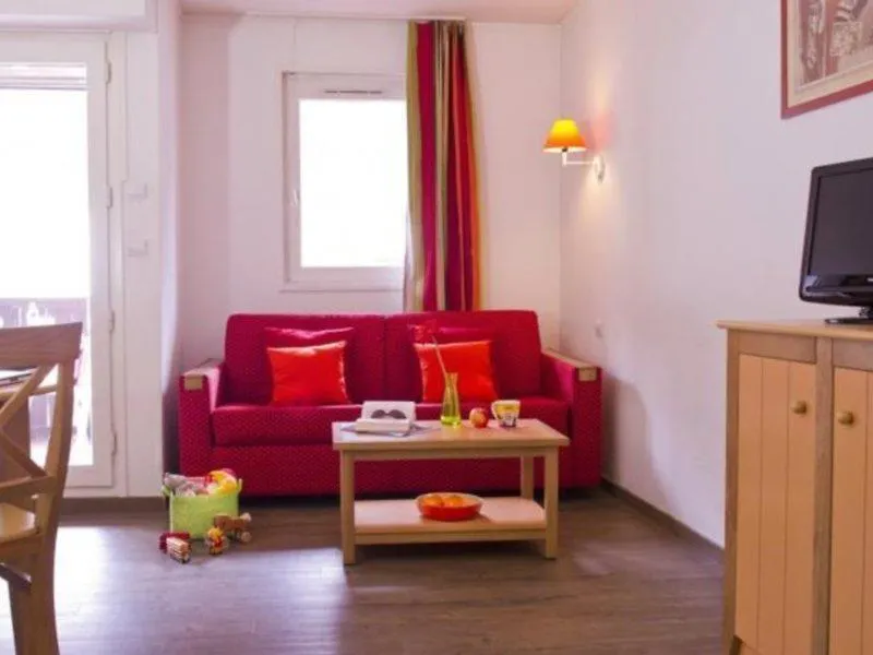 Residence Pierre & Vacances La Riviere Chamonix 3*,  France